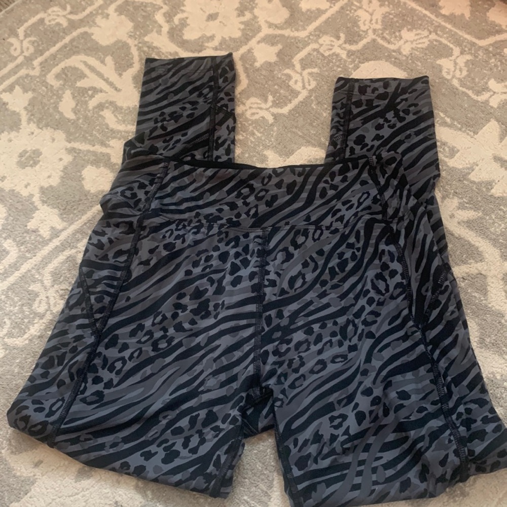 Animal Printed Victoria’s Secret Sport Leggings